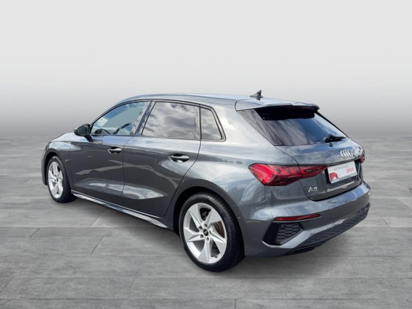 Bild über Audi A3 Sportback S line 30 TFSI S tronic - für weitere Informationen kontaktieren Sie den Audi Partner