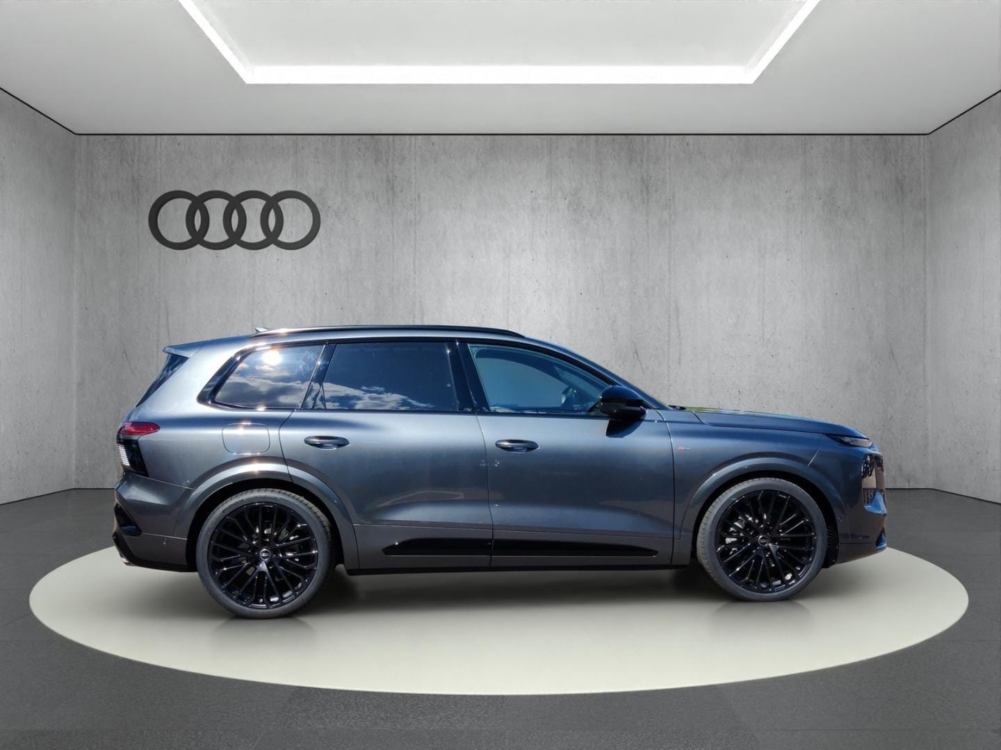 Bild über Audi Q7 SUV TDI quattro 220 kW tiptronic - für weitere Informationen kontaktieren Sie den Audi Partner