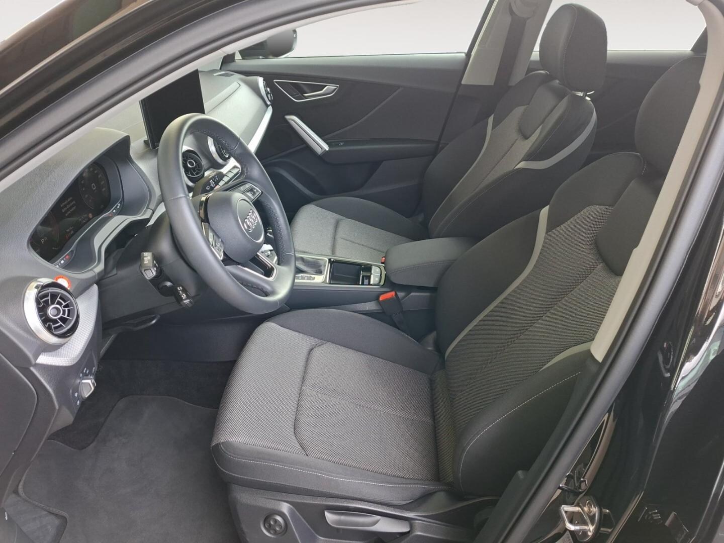 Bild über Audi Q2 advanced 35 TFSI S tronic - für weitere Informationen kontaktieren Sie den Audi Partner