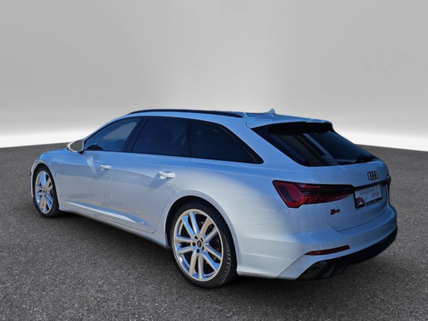 Bild über Audi S6 Avant TDI quattro tiptronic - für weitere Informationen kontaktieren Sie den Audi Partner