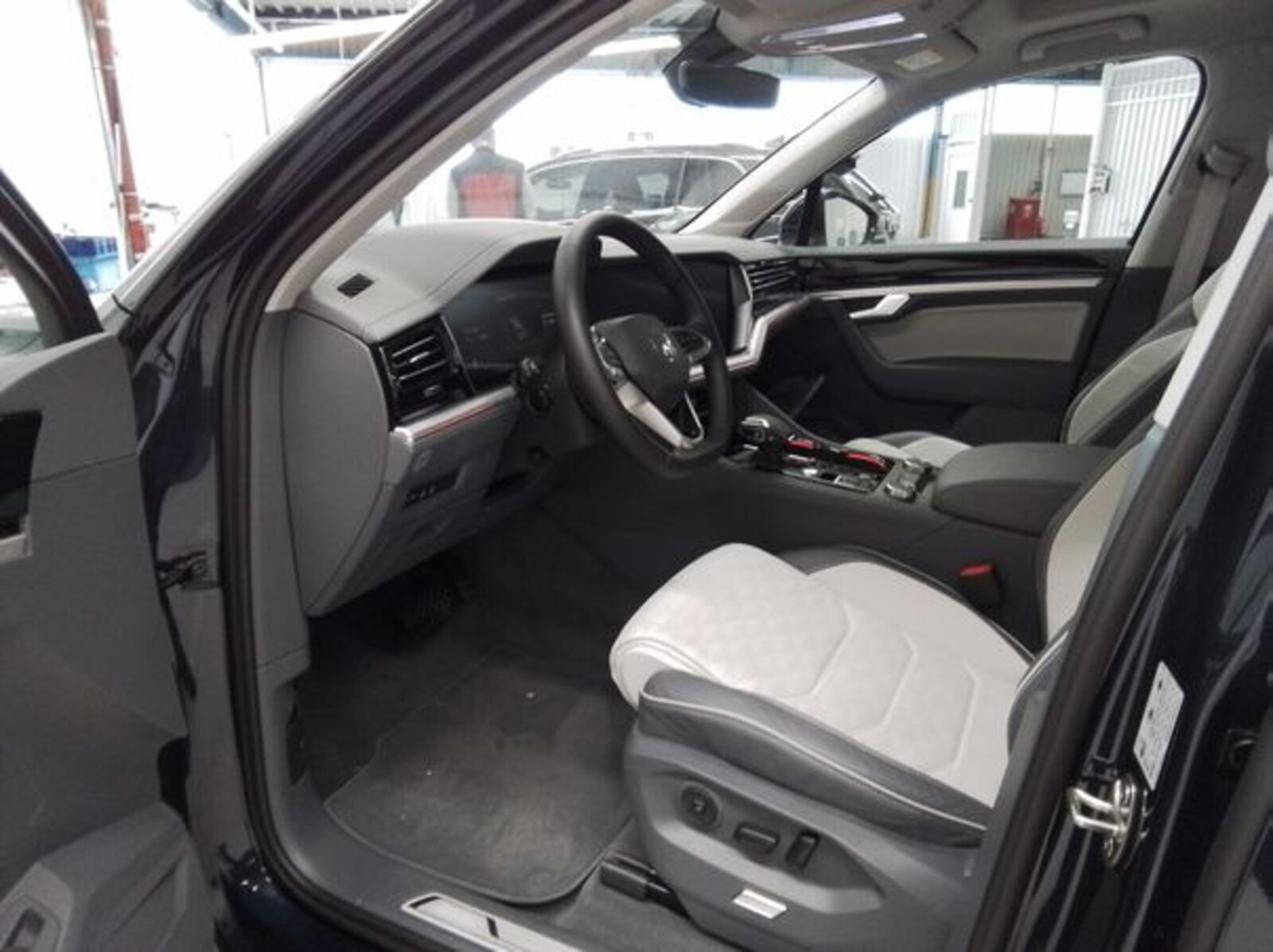 Volkswagen Touareg – Bild 4