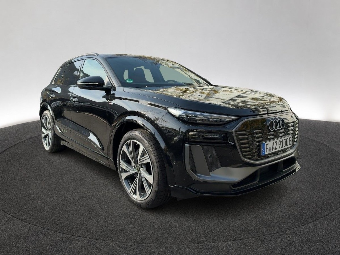 Bild über Audi Q6 SUV e-tron S line business e-tron performance 225 kW - für weitere Informationen kontaktieren Sie den Audi Partner