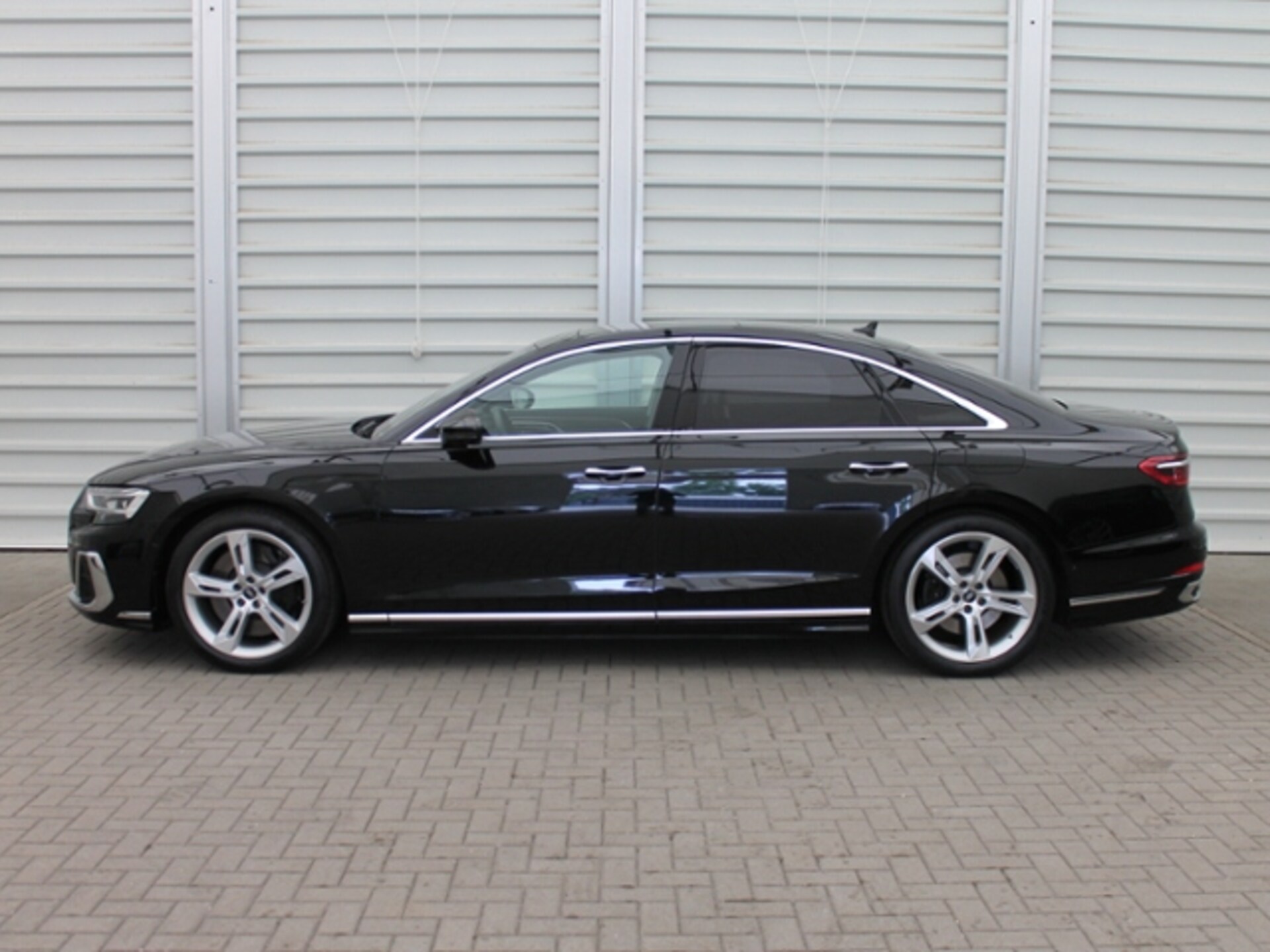 Audi A8 TFSI e