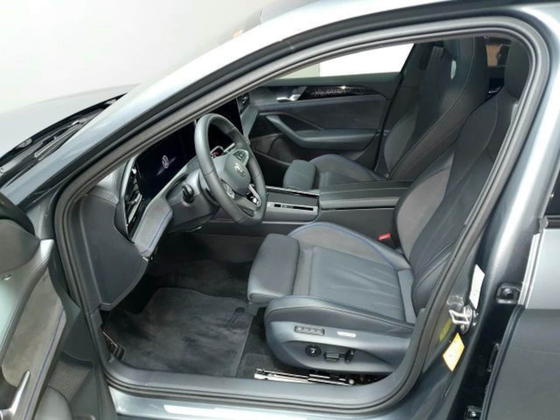 Volkswagen Passat R-Line