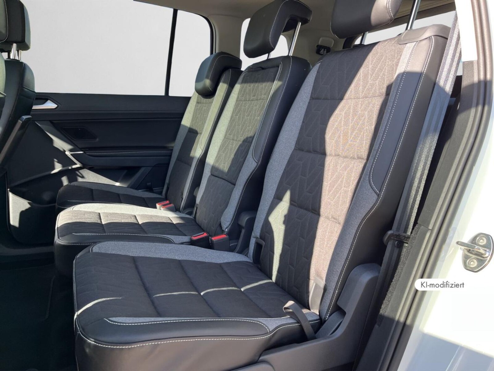 Volkswagen Touran – Bild 14