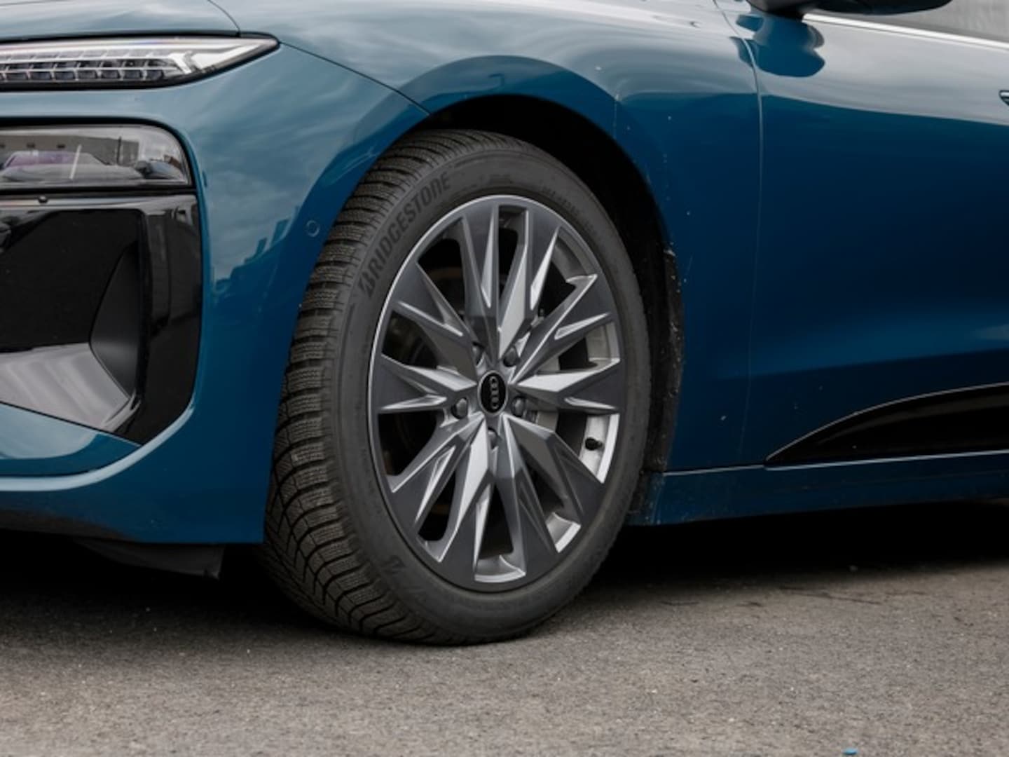 Bild über Audi A6 Sportback e-tron e-tron quattro - für weitere Informationen kontaktieren Sie den Audi Partner