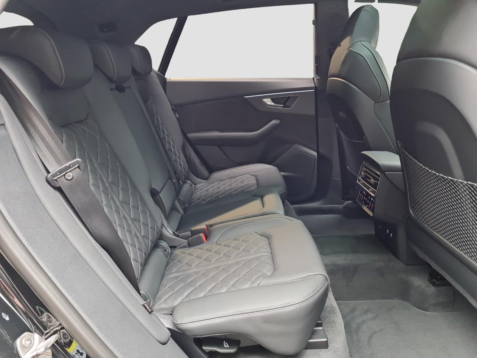 Audi SQ8 – Bild 16