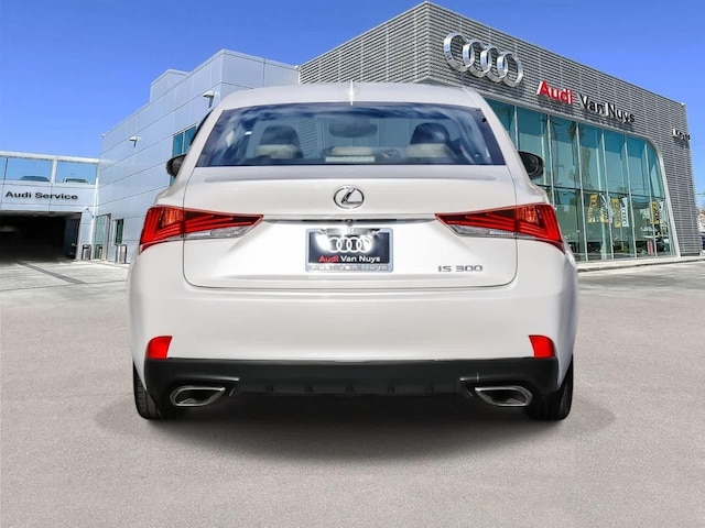 2018 Lexus IS 300