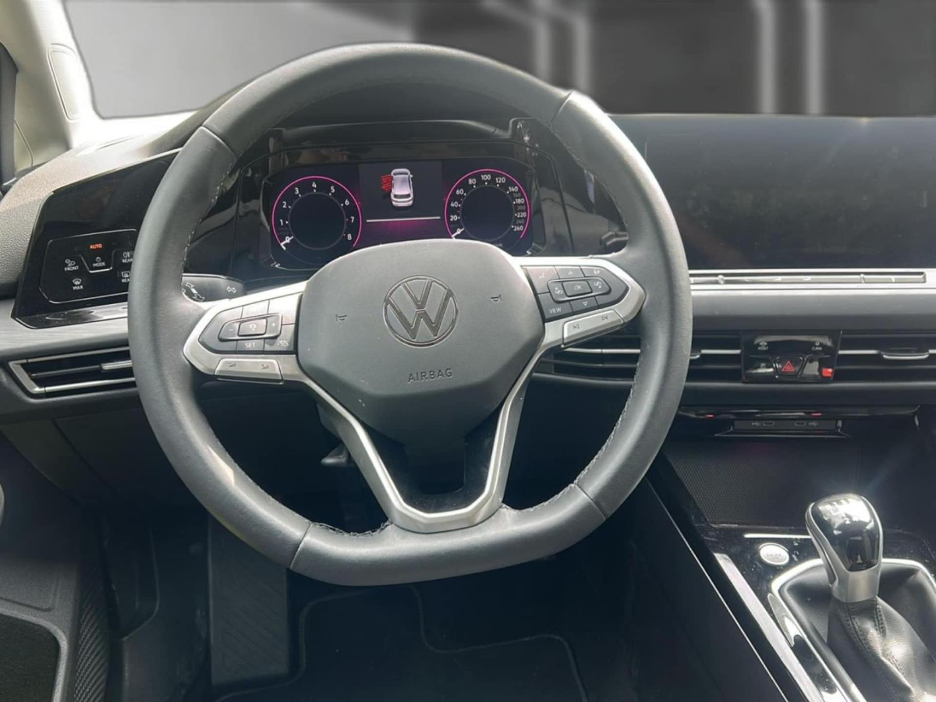 Volkswagen Golf Style