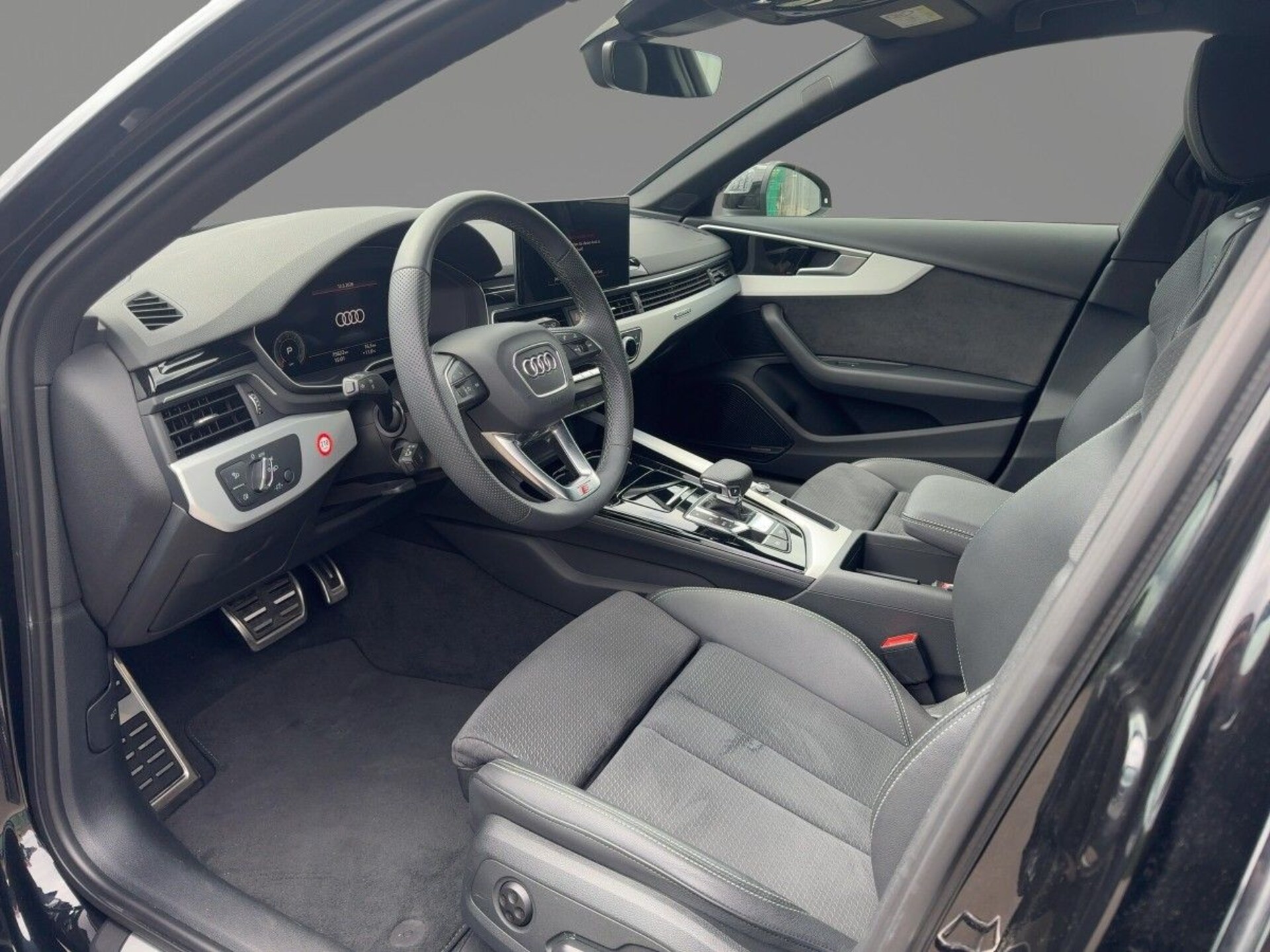 Audi A4 Avant S line