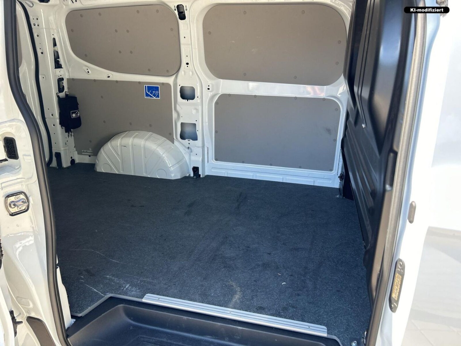 Volkswagen Transporter Kasten kurzer Radstand – Bild 12