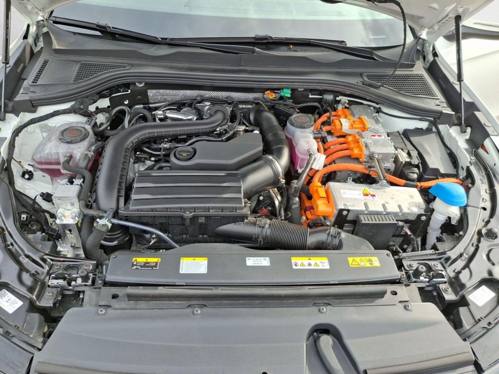 Volkswagen Passat – Bild 16
