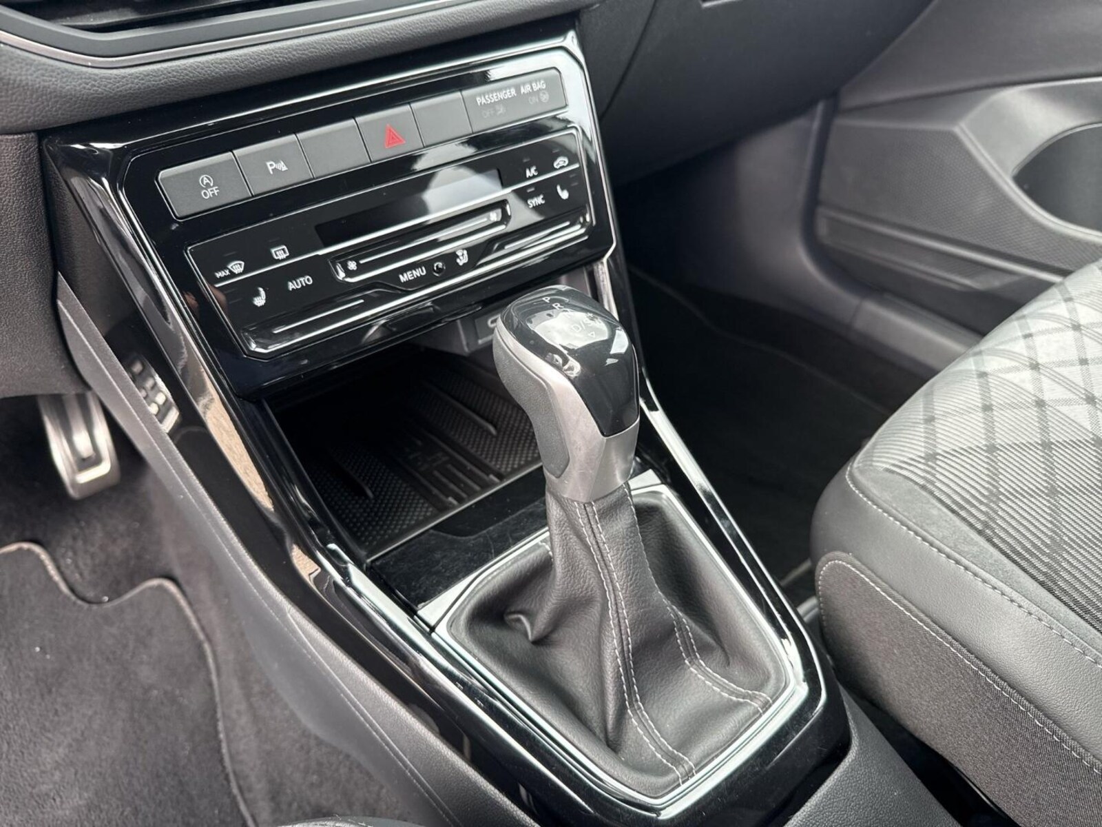 Volkswagen T-Cross – Bild 10