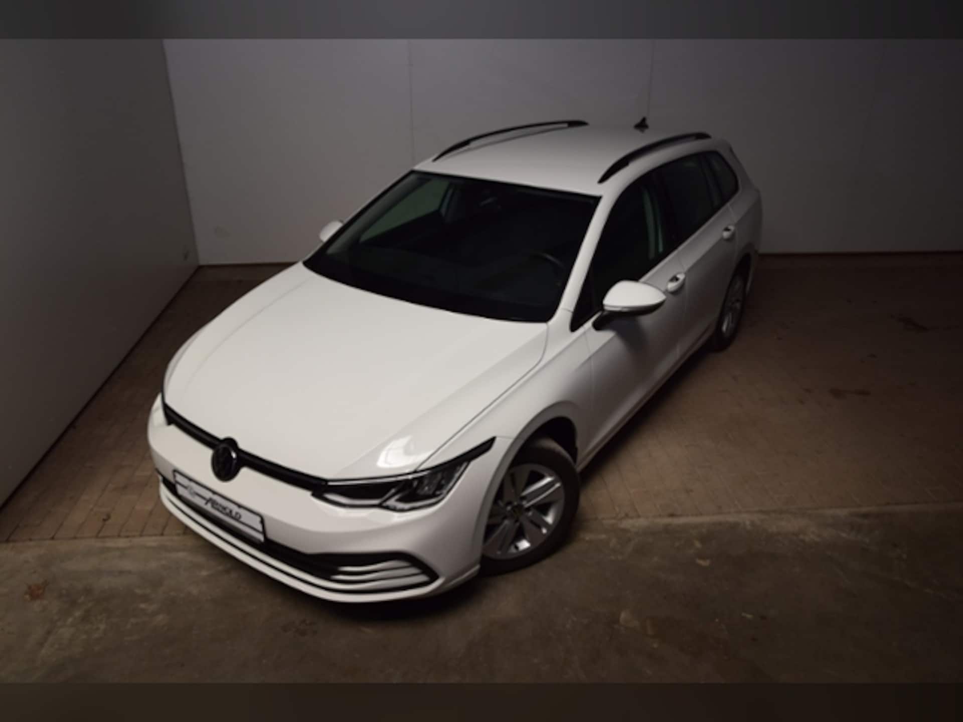 Volkswagen Golf Variant Life