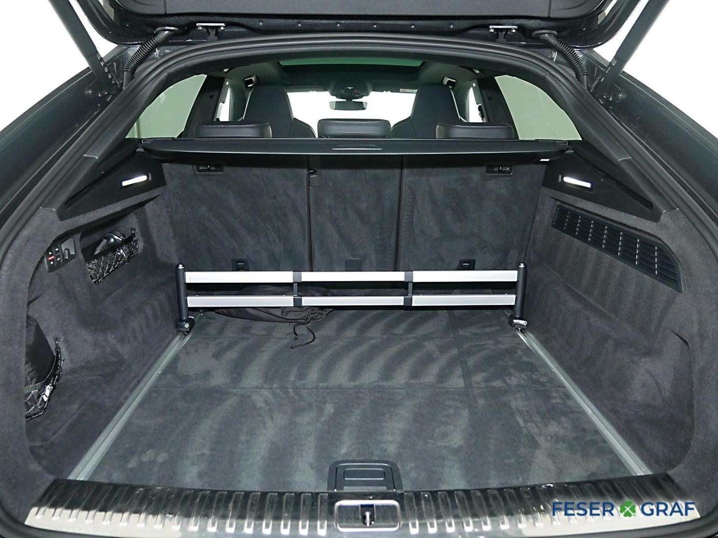 Bild über Audi Q8 SUV 50 TDI quattro tiptronic - für weitere Informationen kontaktieren Sie den Audi Partner