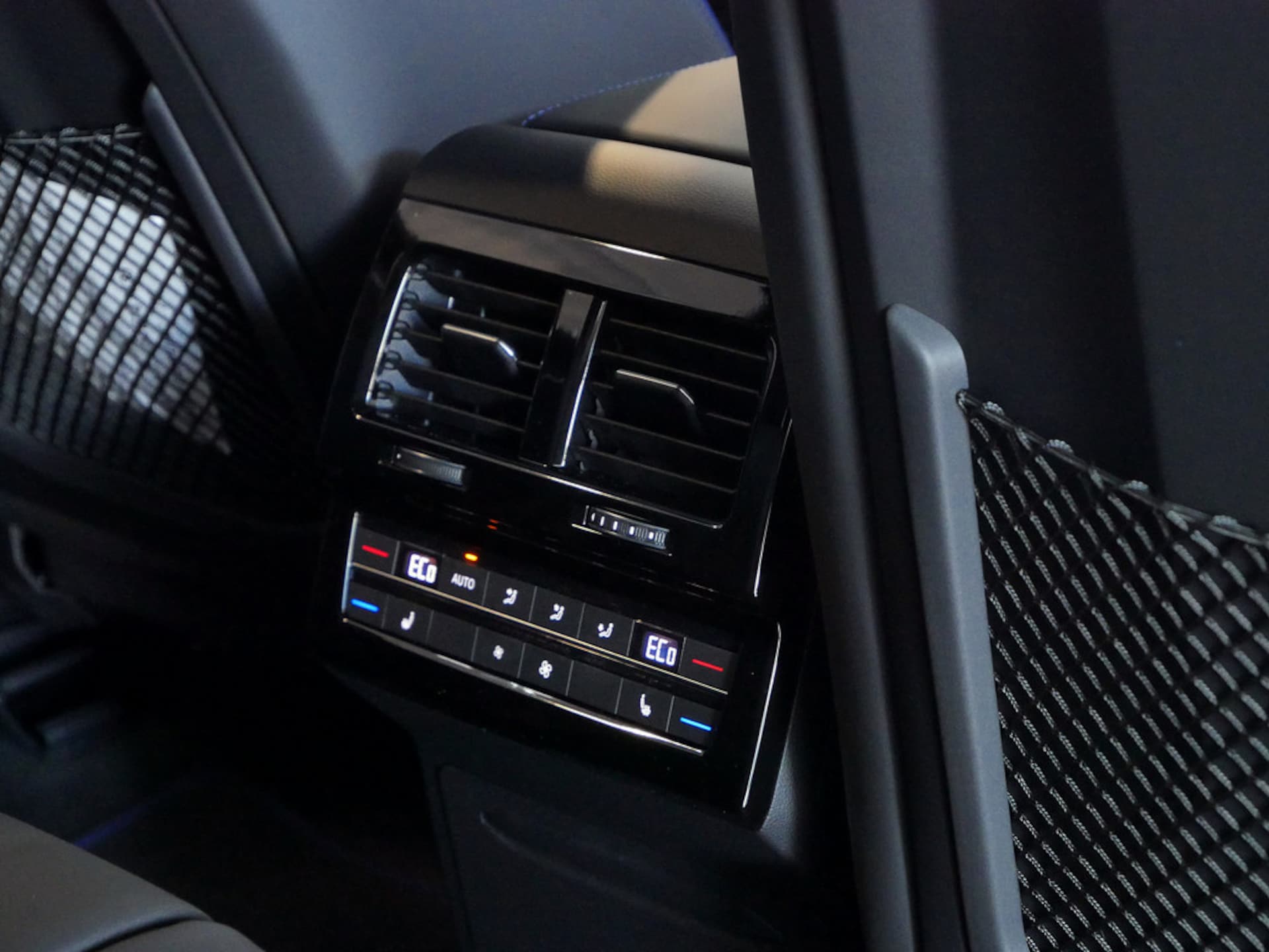 Volkswagen Touareg R