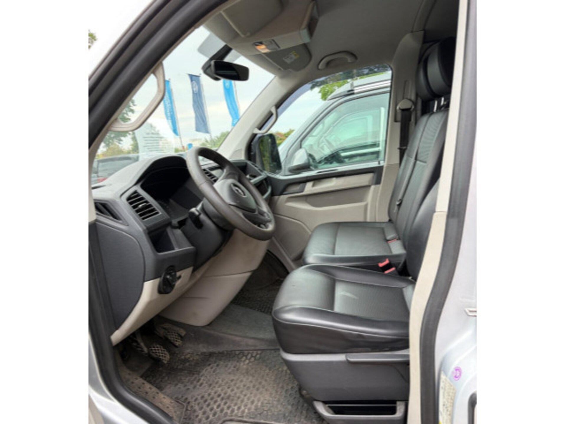 Volkswagen T6 Transporter Doppelkabine langer Radstand SC