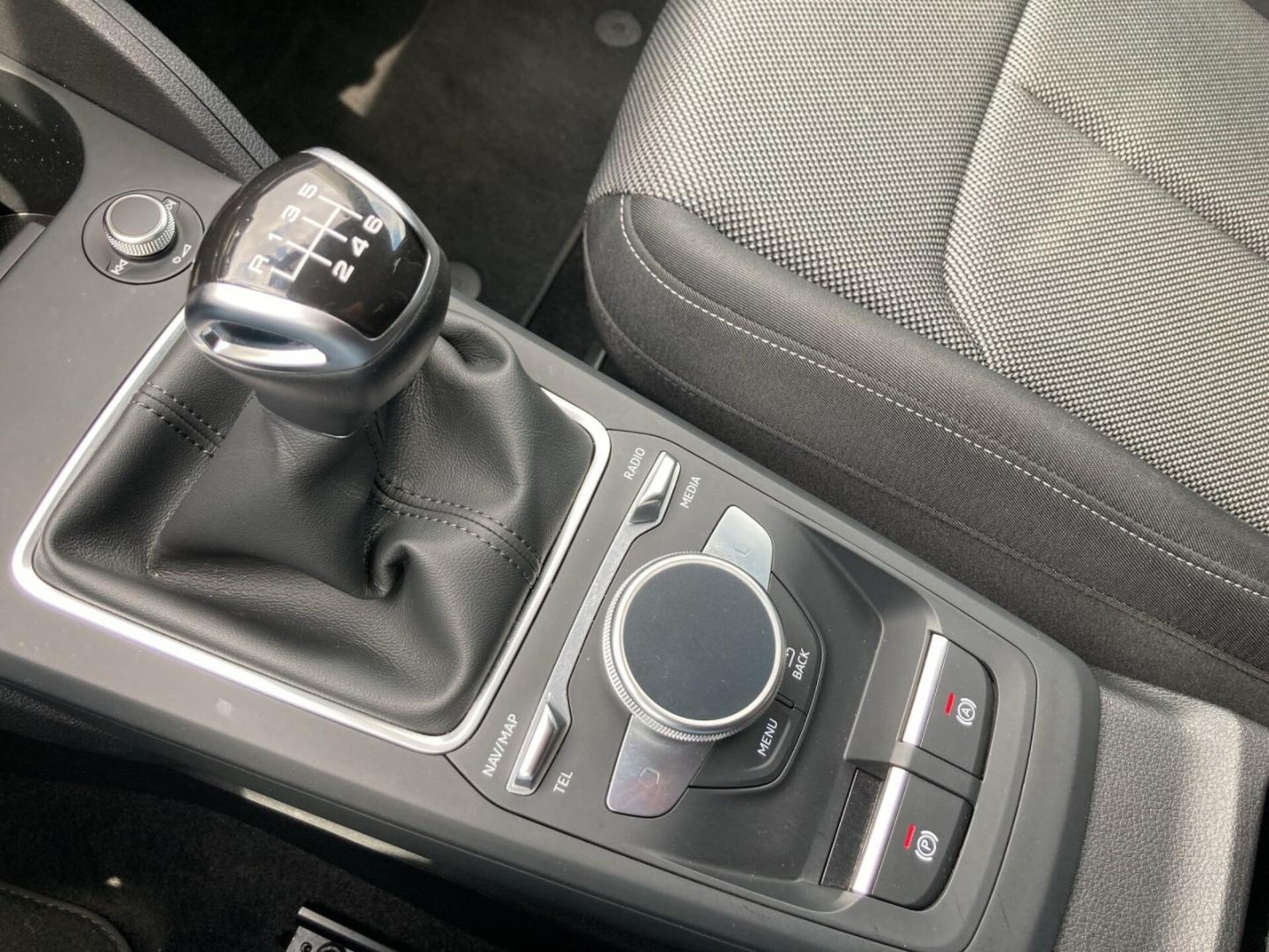 Audi Q2 S line