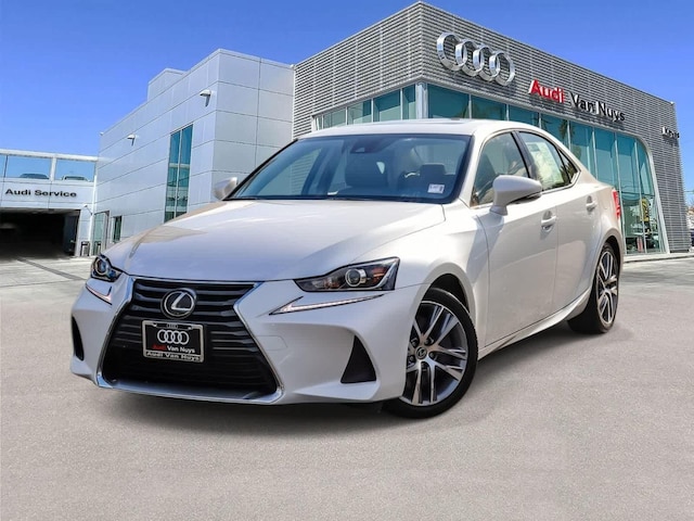 2018 Lexus IS 300