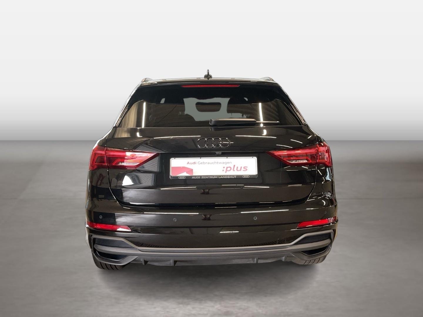 Bild über Audi Q3 S line 35 TFSI S tronic - für weitere Informationen kontaktieren Sie den Audi Partner