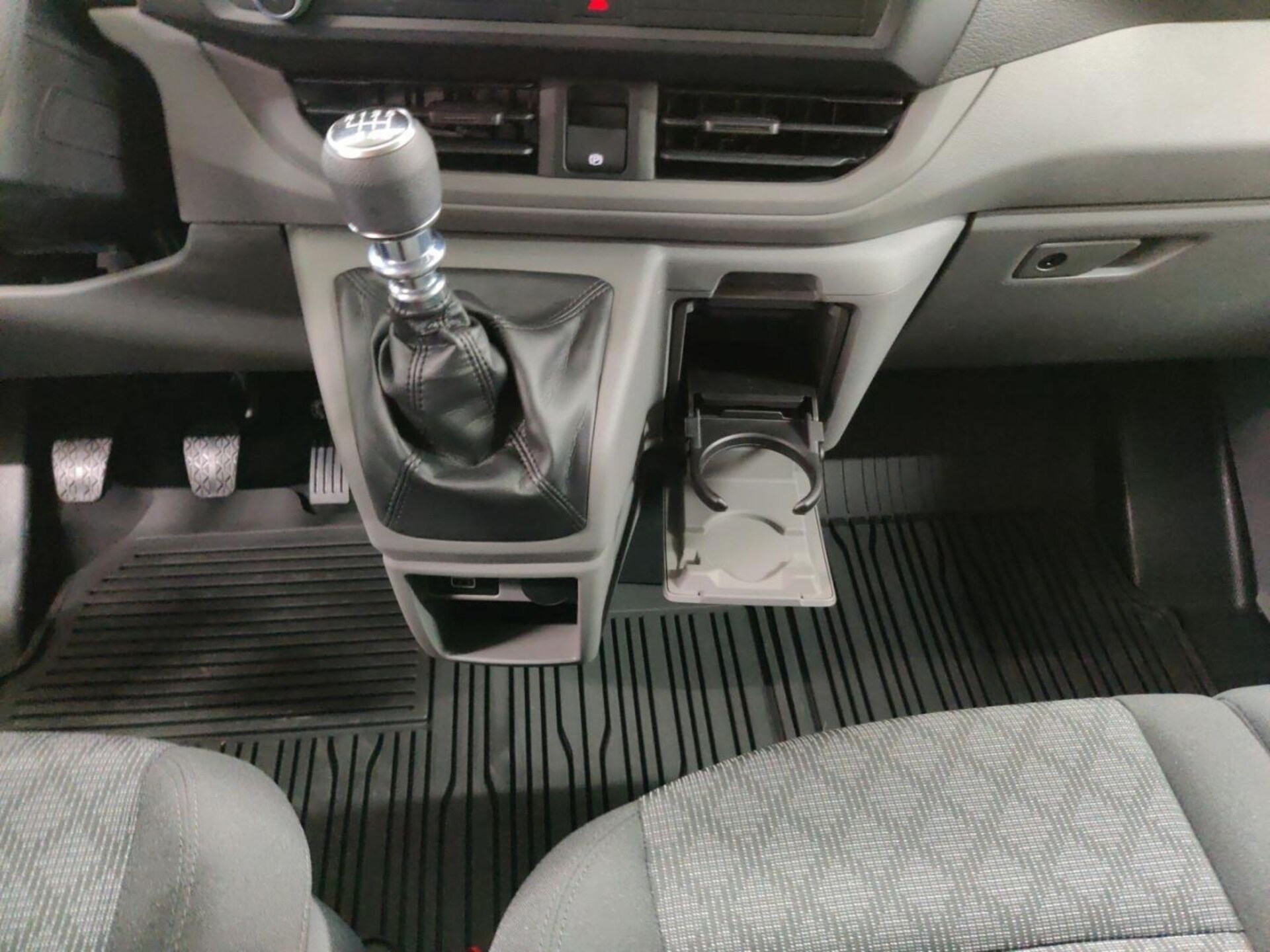 Volkswagen Transporter Kasten kurzer Radstand