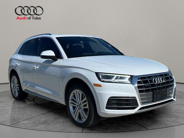2019 Audi Q5 2.0T quattro S tronic Premium Plus's photo