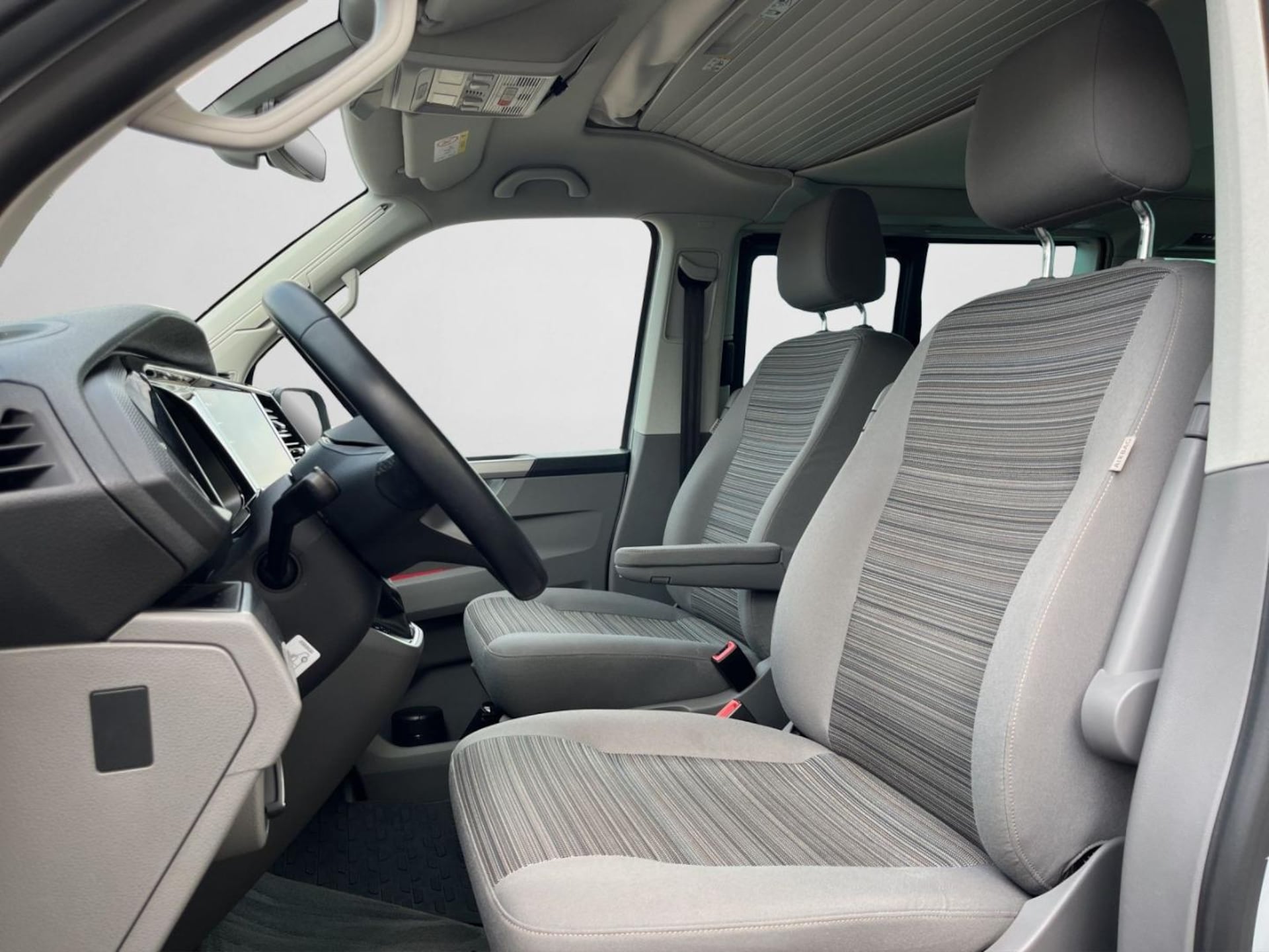 Volkswagen T6.1 California Beach