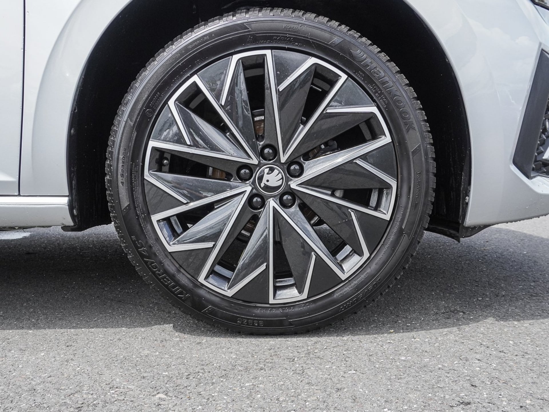 Skoda Scala Tour