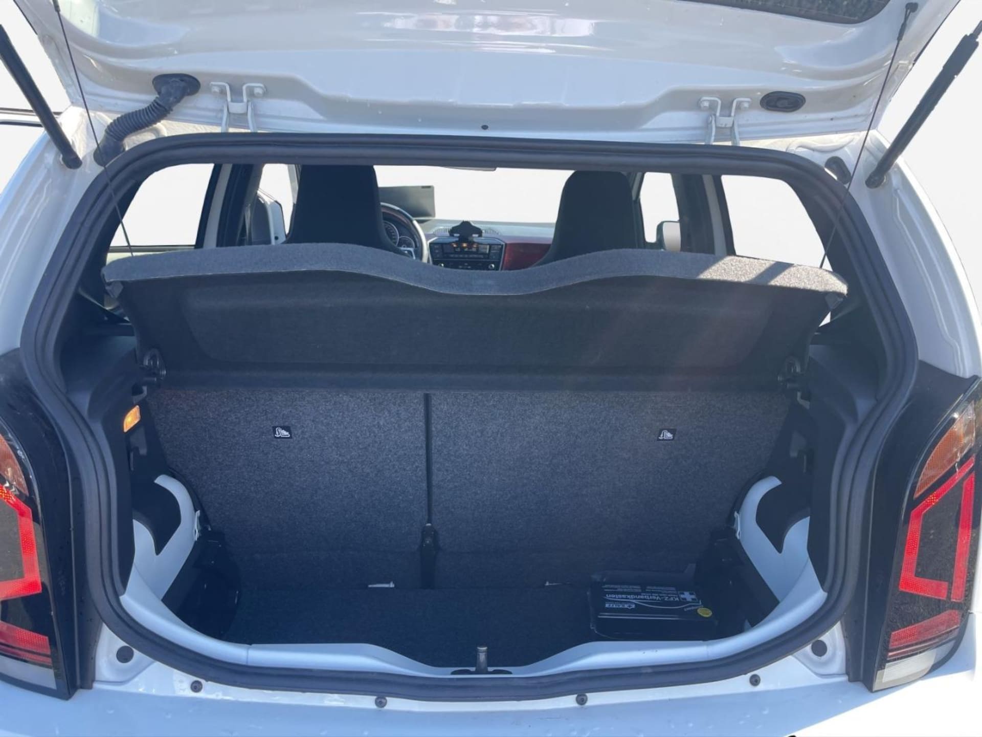 Volkswagen up! GTI