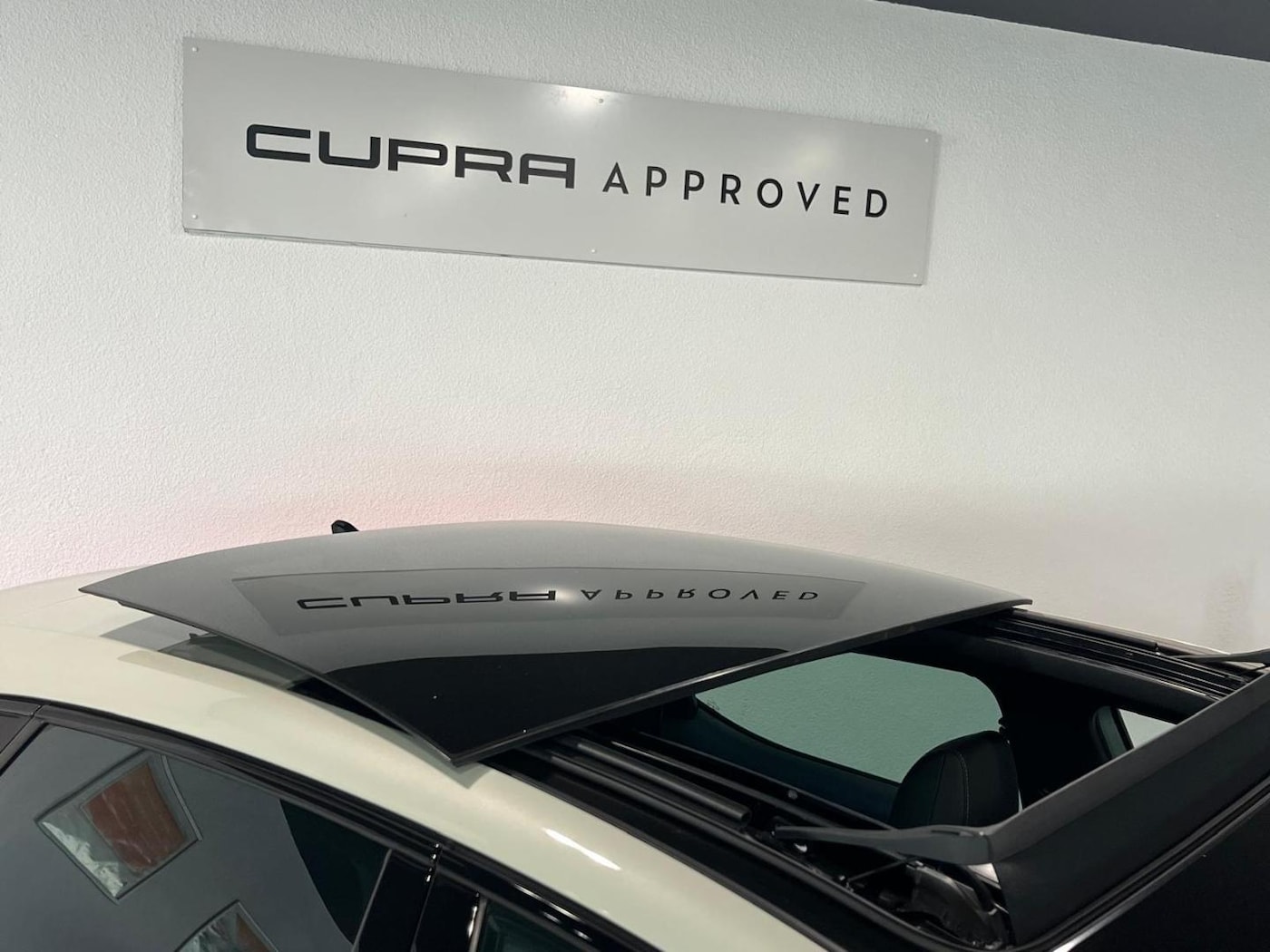CUPRA Leon León 1.5 TSI e-Hybrid DSG 150 kW (204 CV) — photo 11