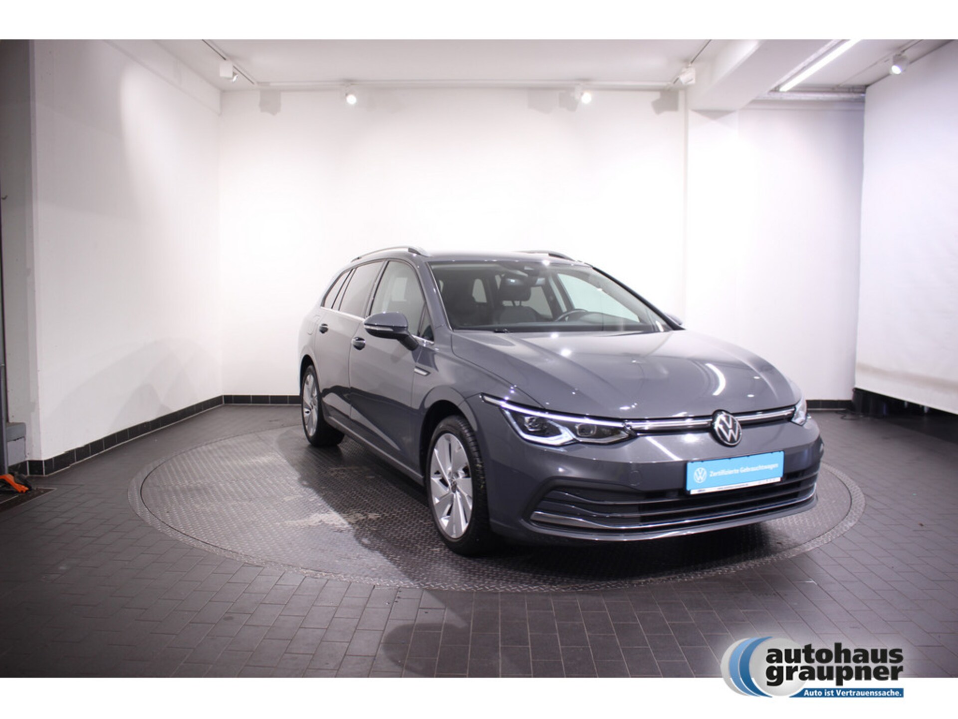 Volkswagen Golf Variant Style