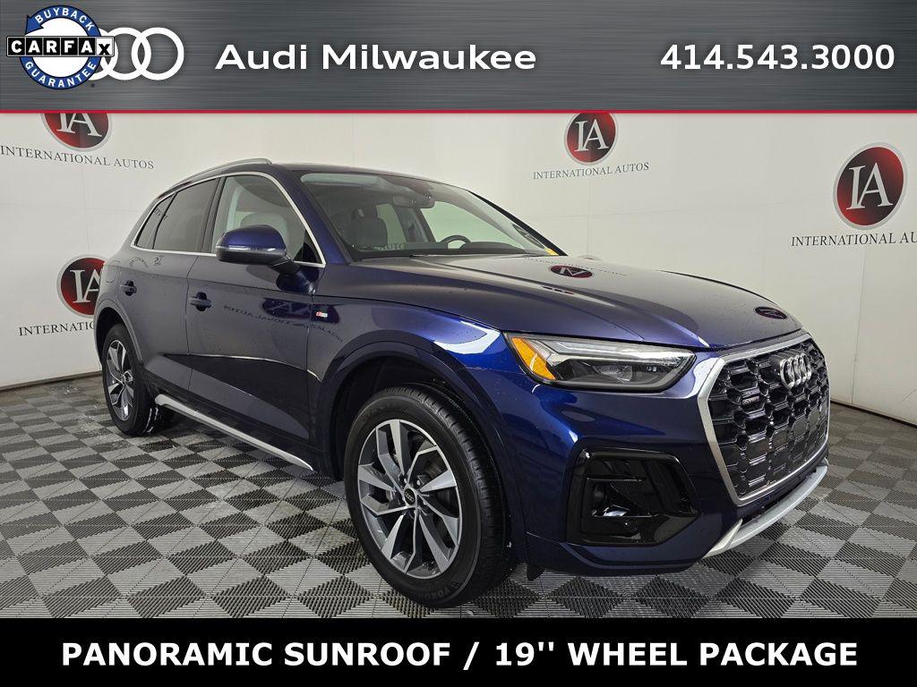 2022 Audi Q5 45 Premium's photo