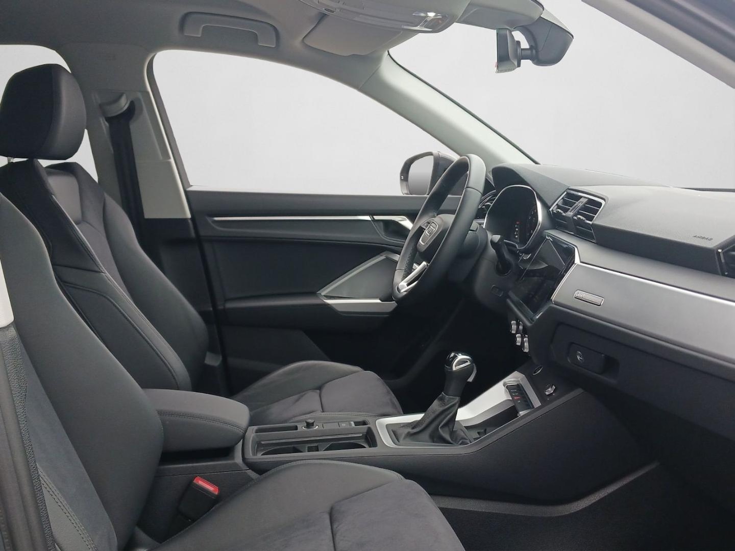 Bild über Audi Q3 advanced 35 TFSI S tronic - für weitere Informationen kontaktieren Sie den Audi Partner