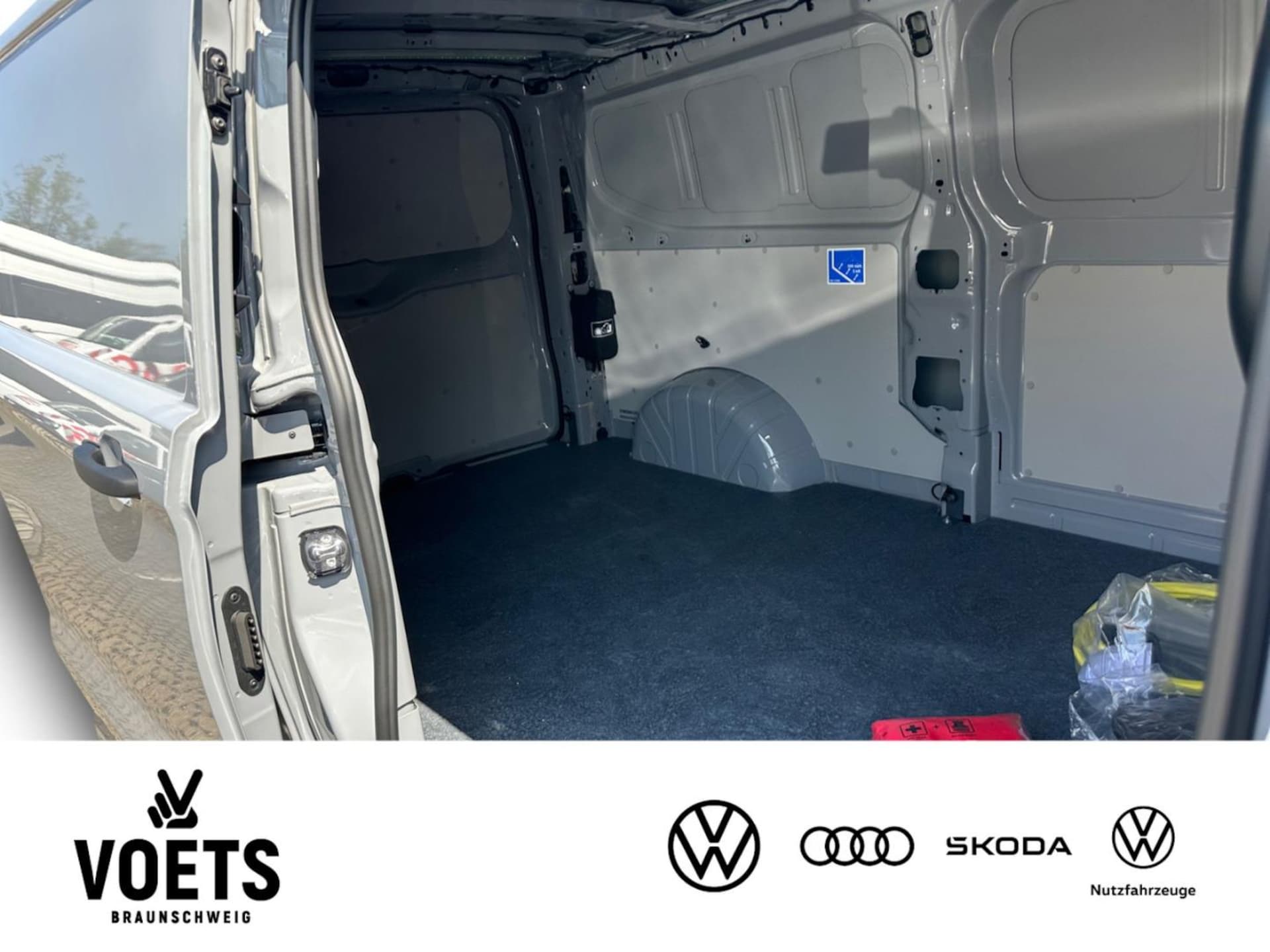 Volkswagen Transporter Kasten langer Radstand