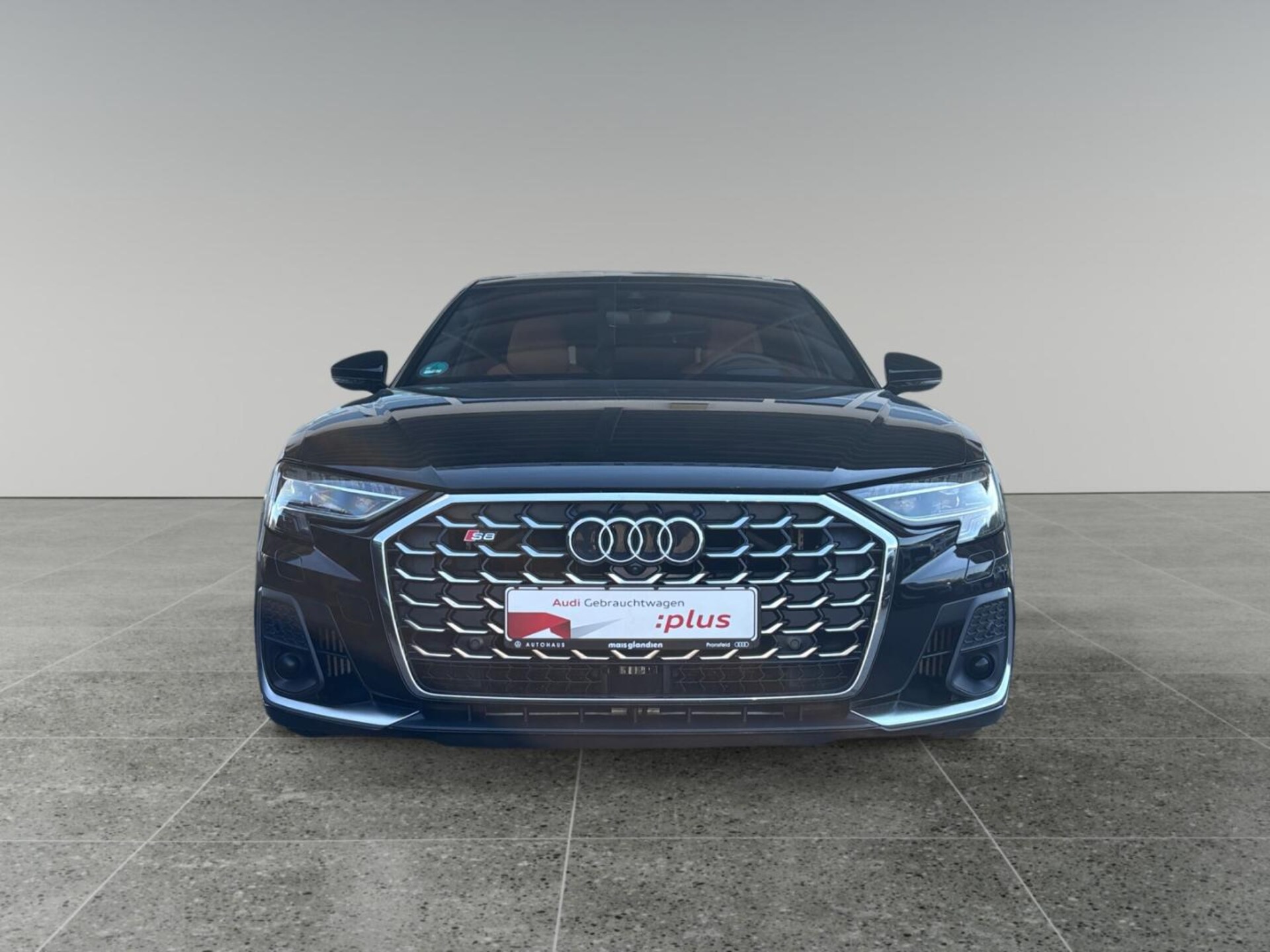 Audi S8