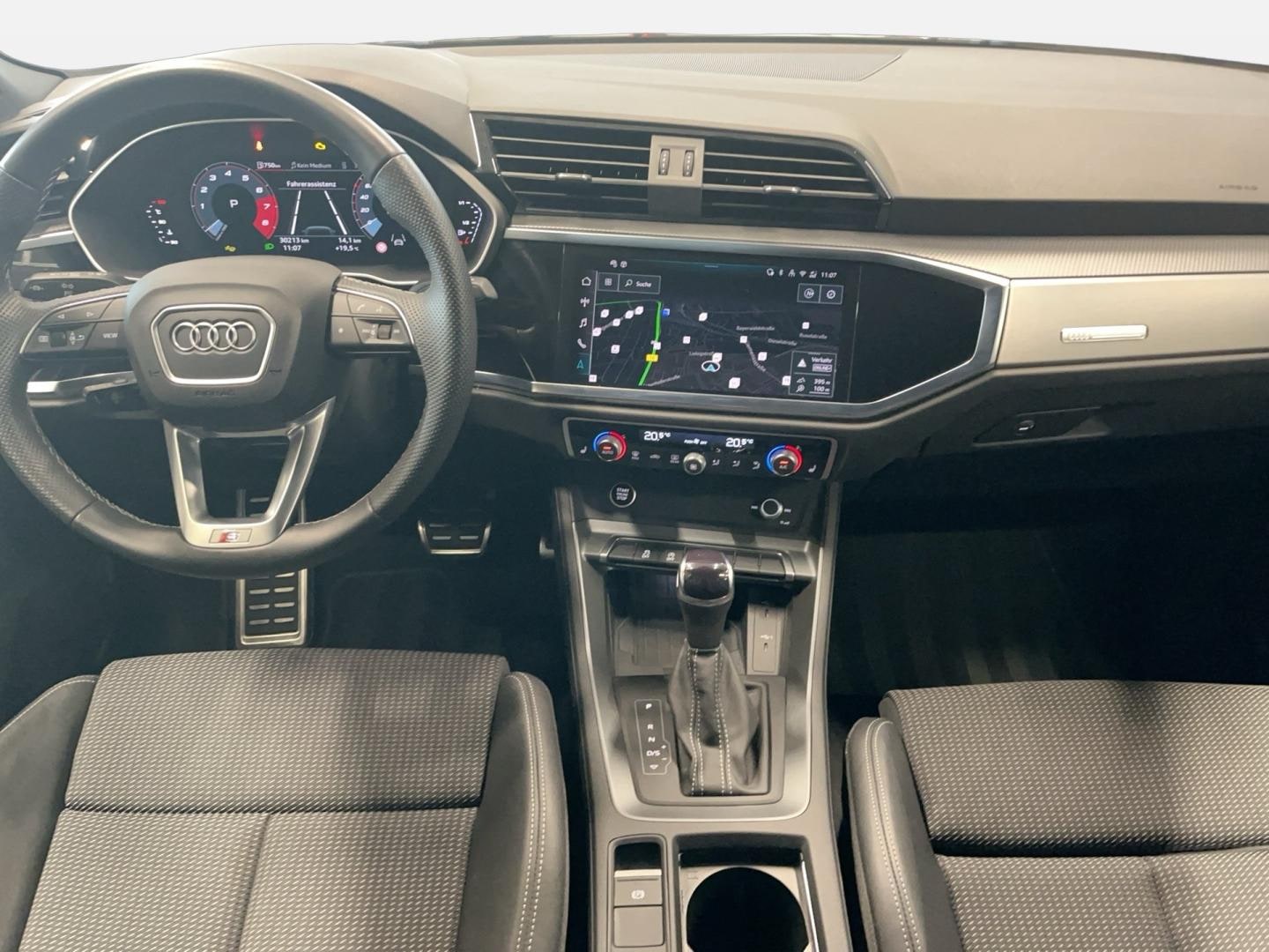 Bild über Audi Q3 S line 35 TFSI S tronic - für weitere Informationen kontaktieren Sie den Audi Partner