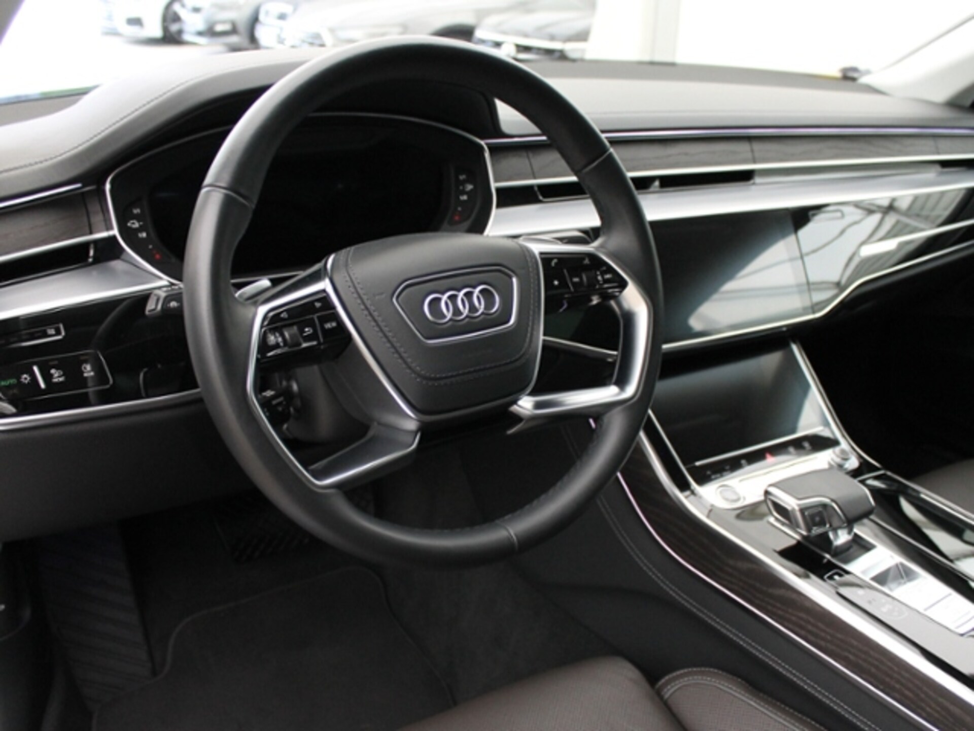 Audi A8 TFSI e