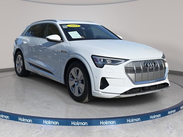 2019 Audi e-tron Premium Plus