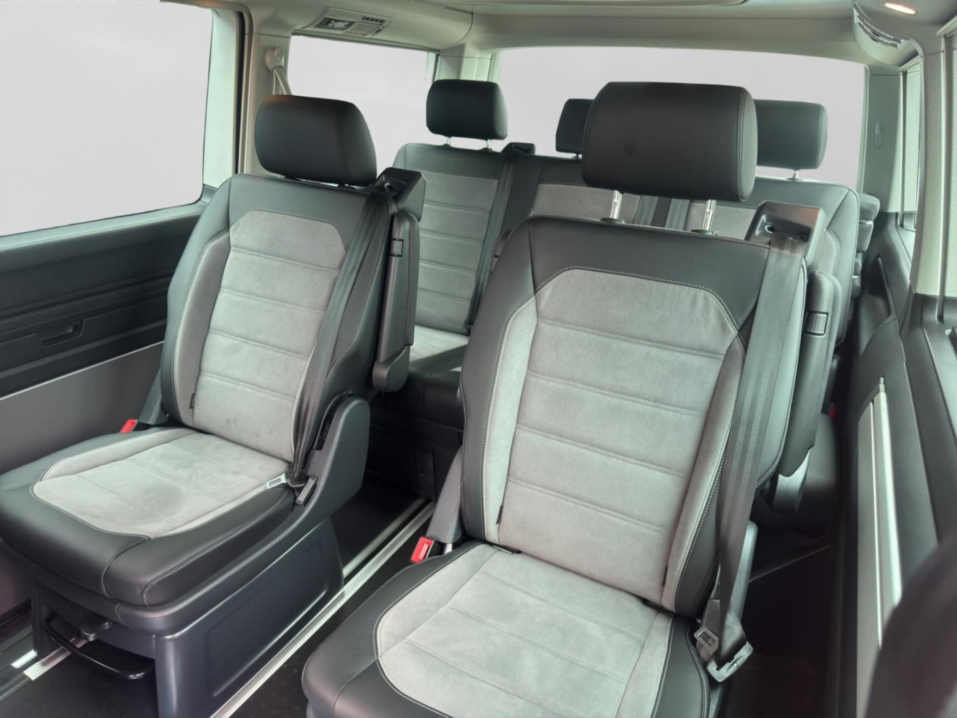 Volkswagen T6.1 California Beach