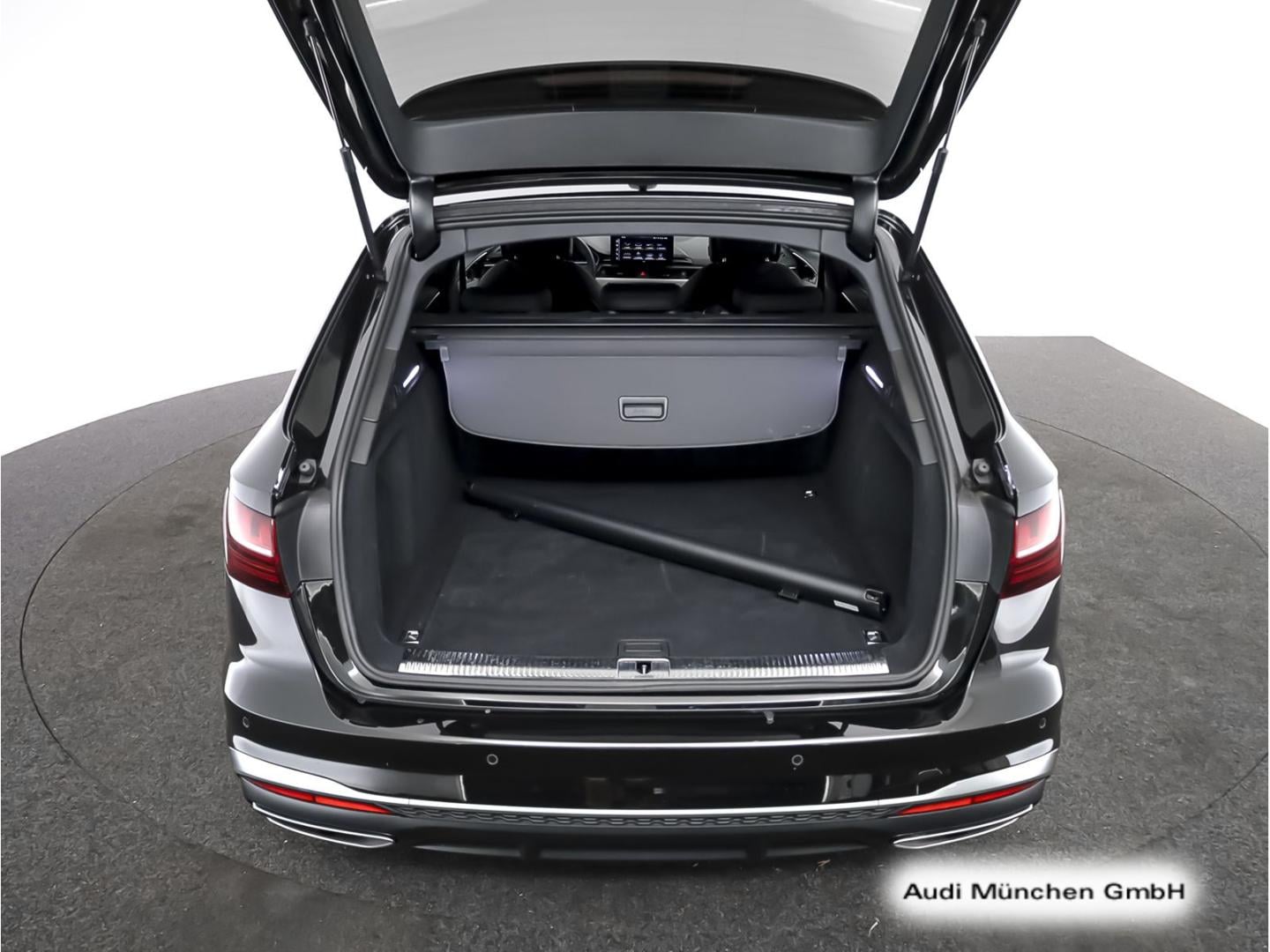 Bild über Audi A4 Avant S line 40 TFSI quattro S tronic - für weitere Informationen kontaktieren Sie den Audi Partner
