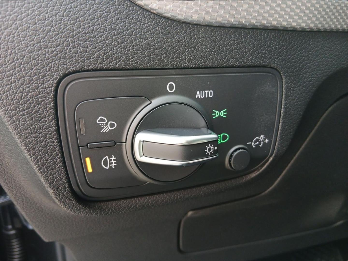 Bild über Audi Q2 S line 35 TFSI S tronic - für weitere Informationen kontaktieren Sie den Audi Partner