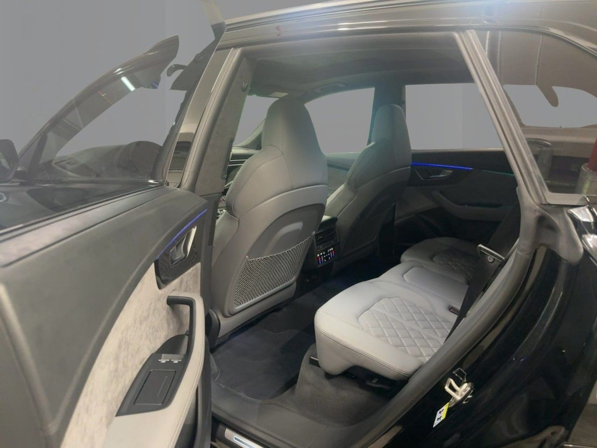 Audi SQ8 SUV