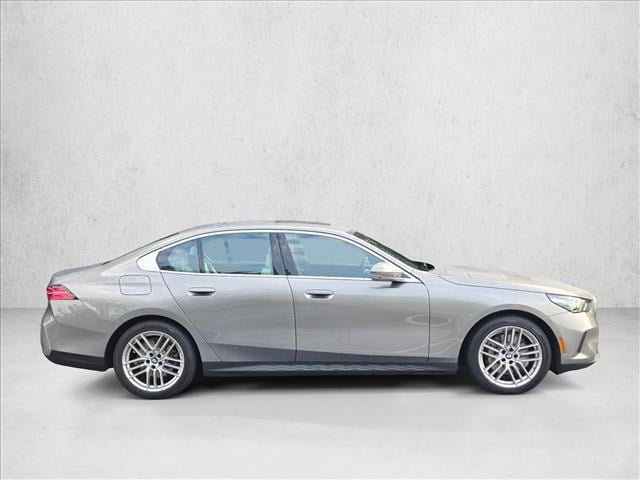 2024 BMW 530i