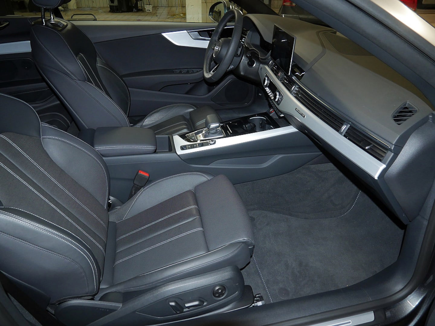 Bild über Audi S5 Cabriolet TFSI quattro tiptronic - für weitere Informationen kontaktieren Sie den Audi Partner