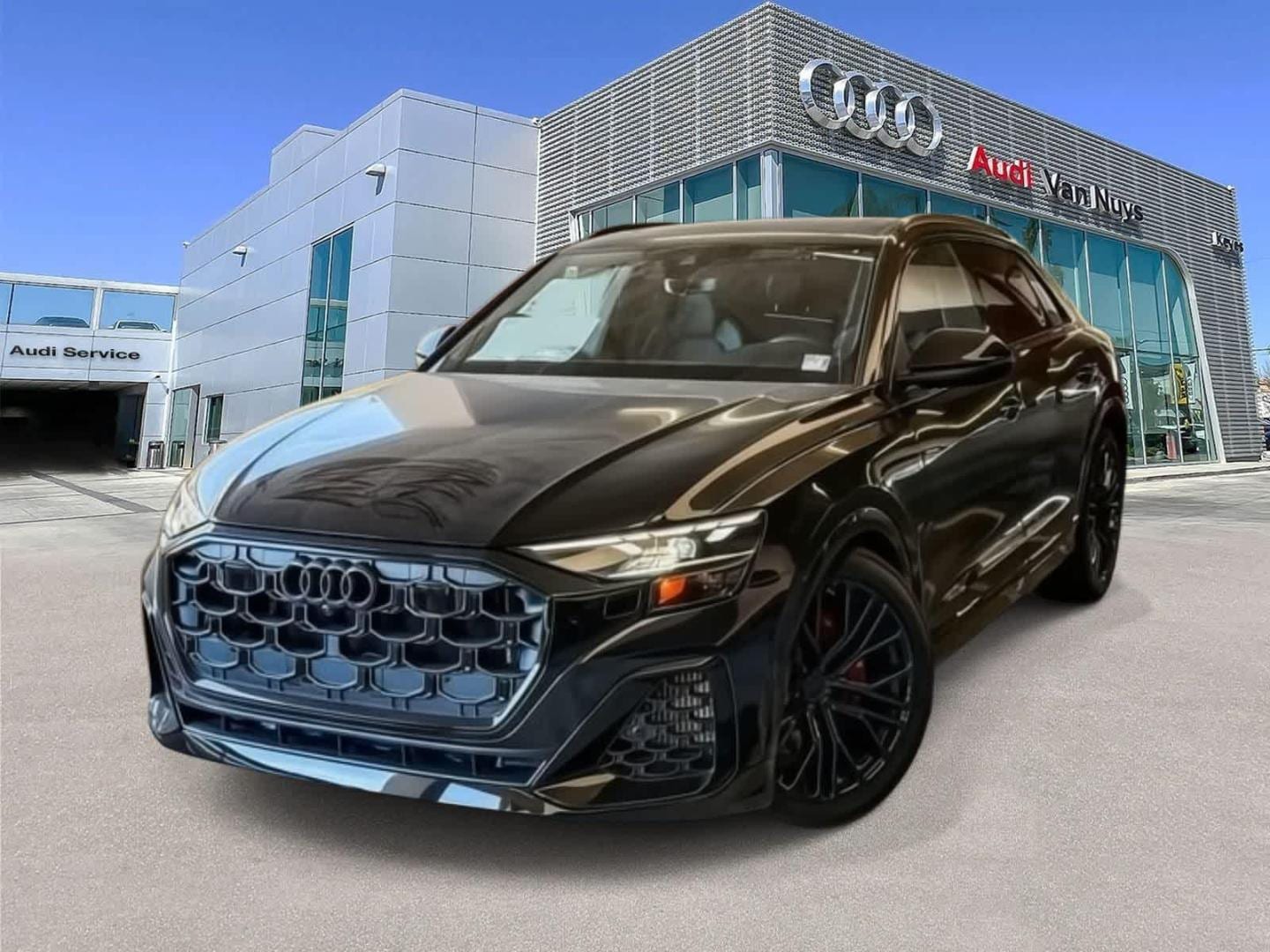 2026 Audi SQ8 Premium Plus quattro's photo