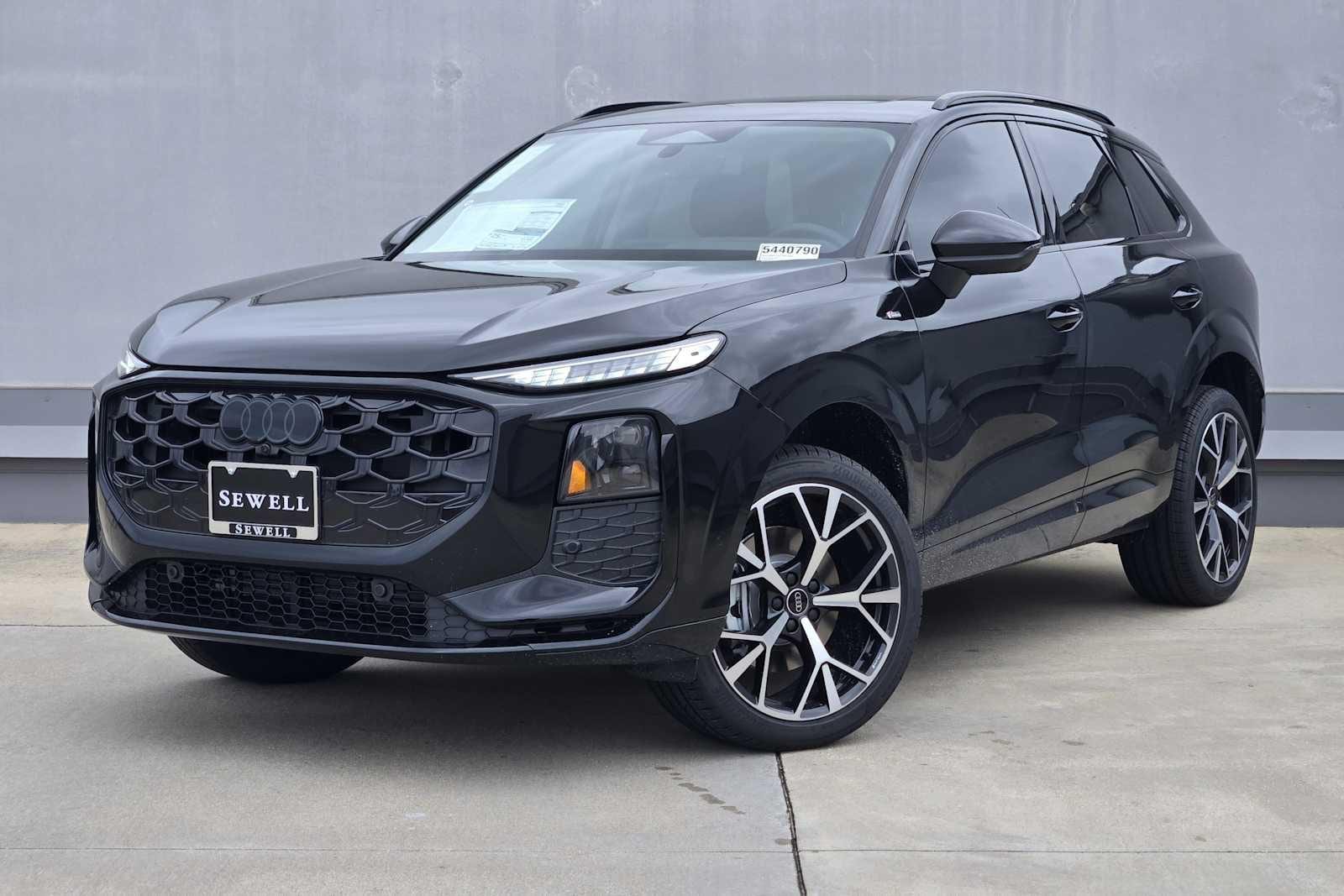 2026 Audi Q3 S line quattro's photo