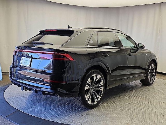 2026 Audi Q8