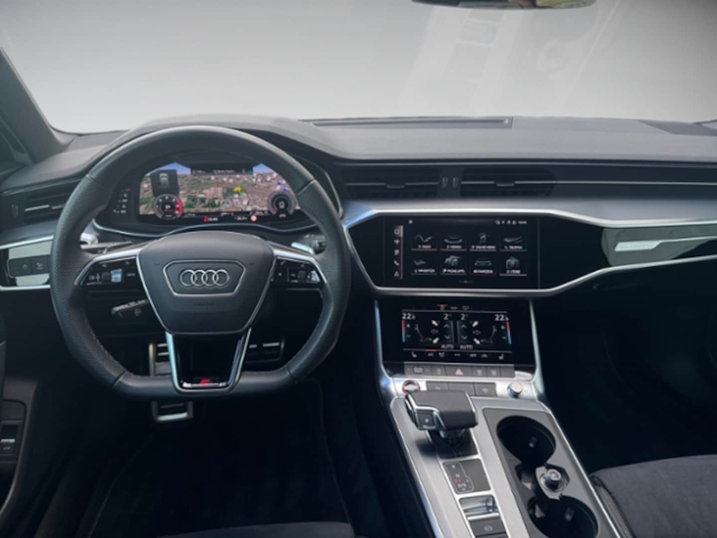 Bild über Audi S6 Avant TDI quattro tiptronic - für weitere Informationen kontaktieren Sie den Audi Partner