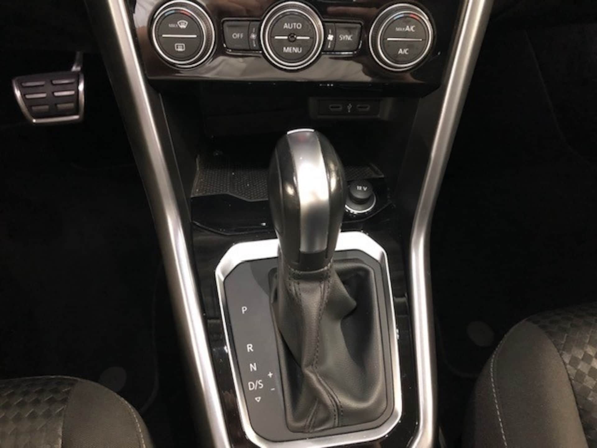 Volkswagen T-Roc Active