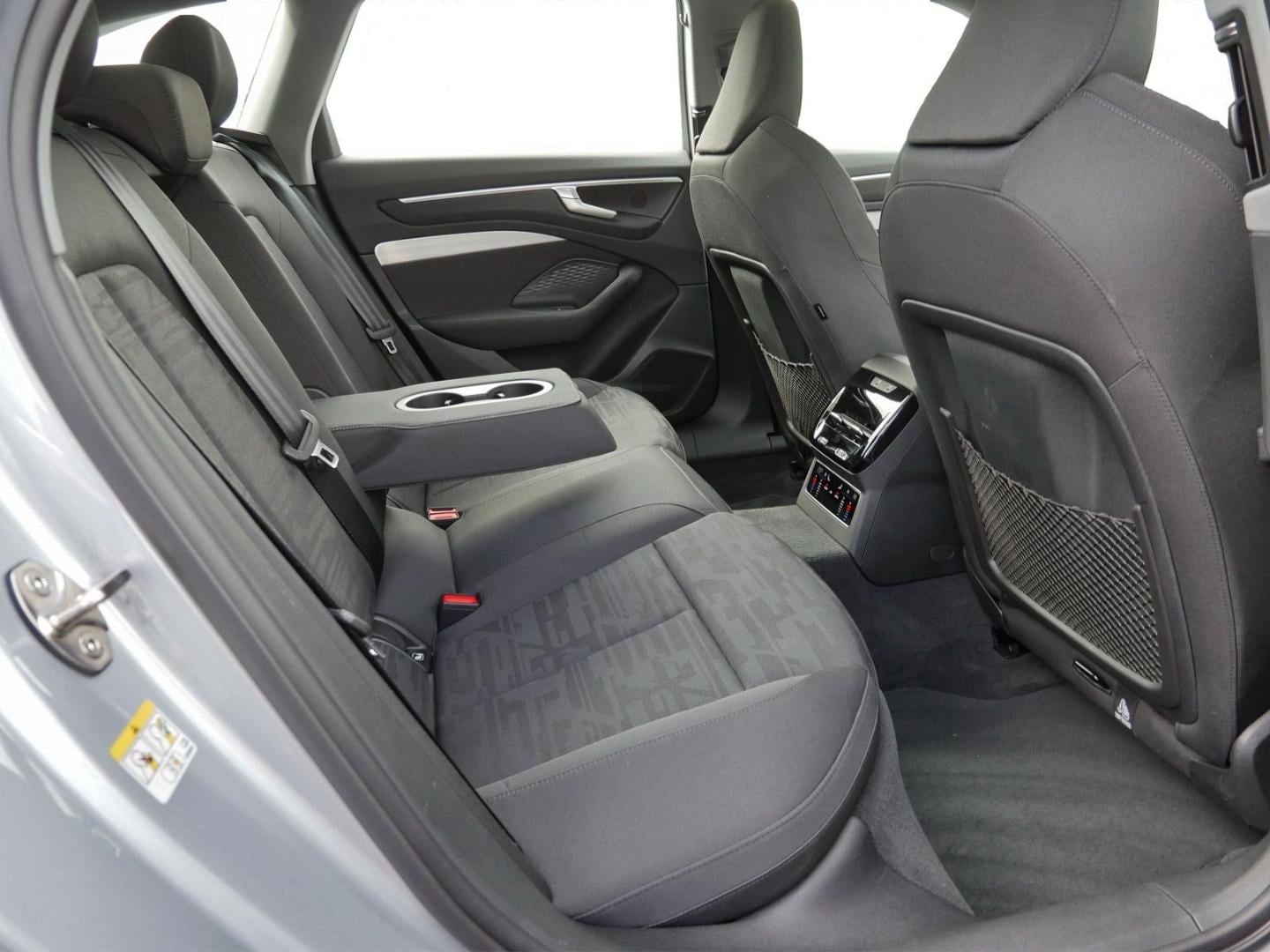 Bild über Audi A6 Avant TDI quattro 150 kW S tronic - für weitere Informationen kontaktieren Sie den Audi Partner